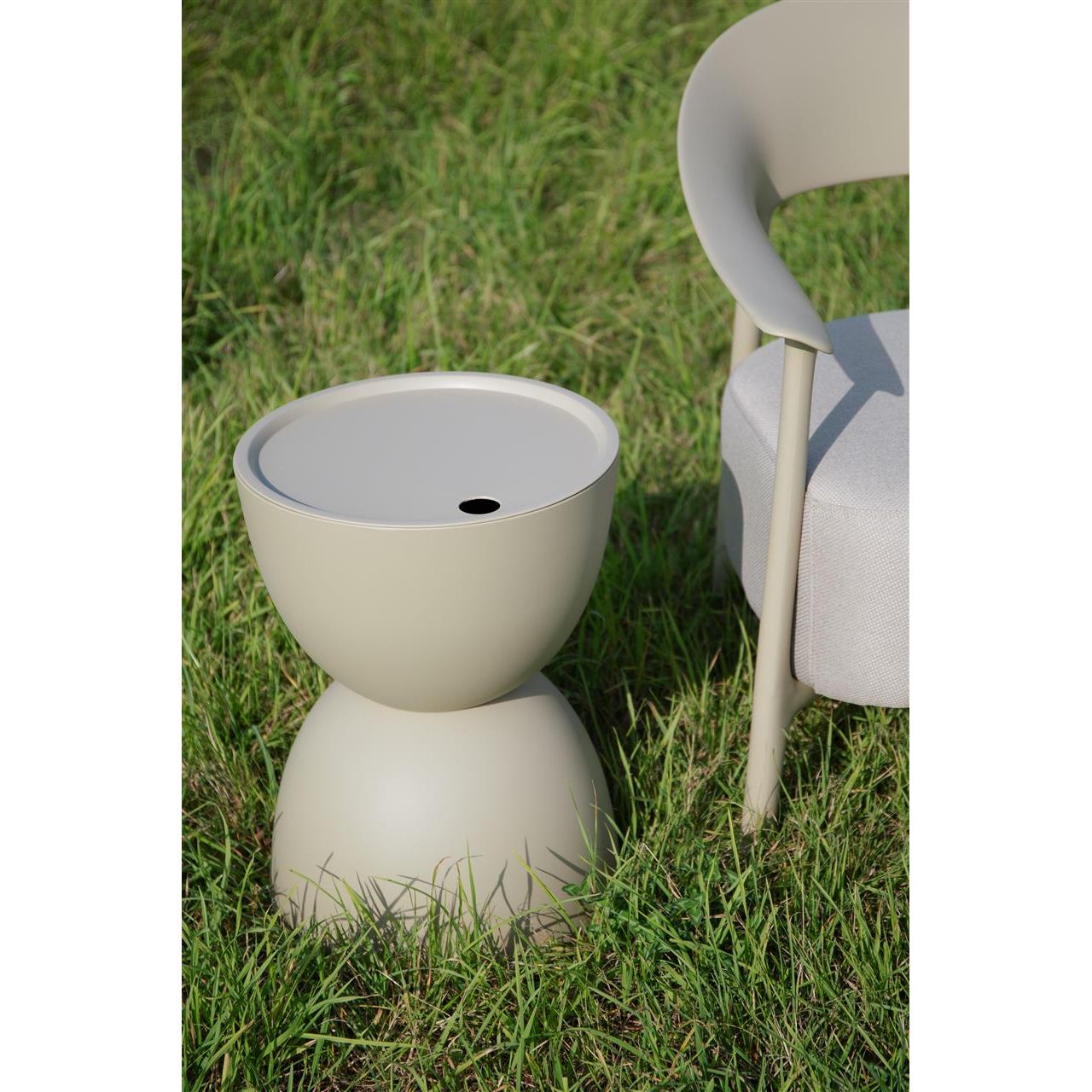 Sidetable mara beige outdoor