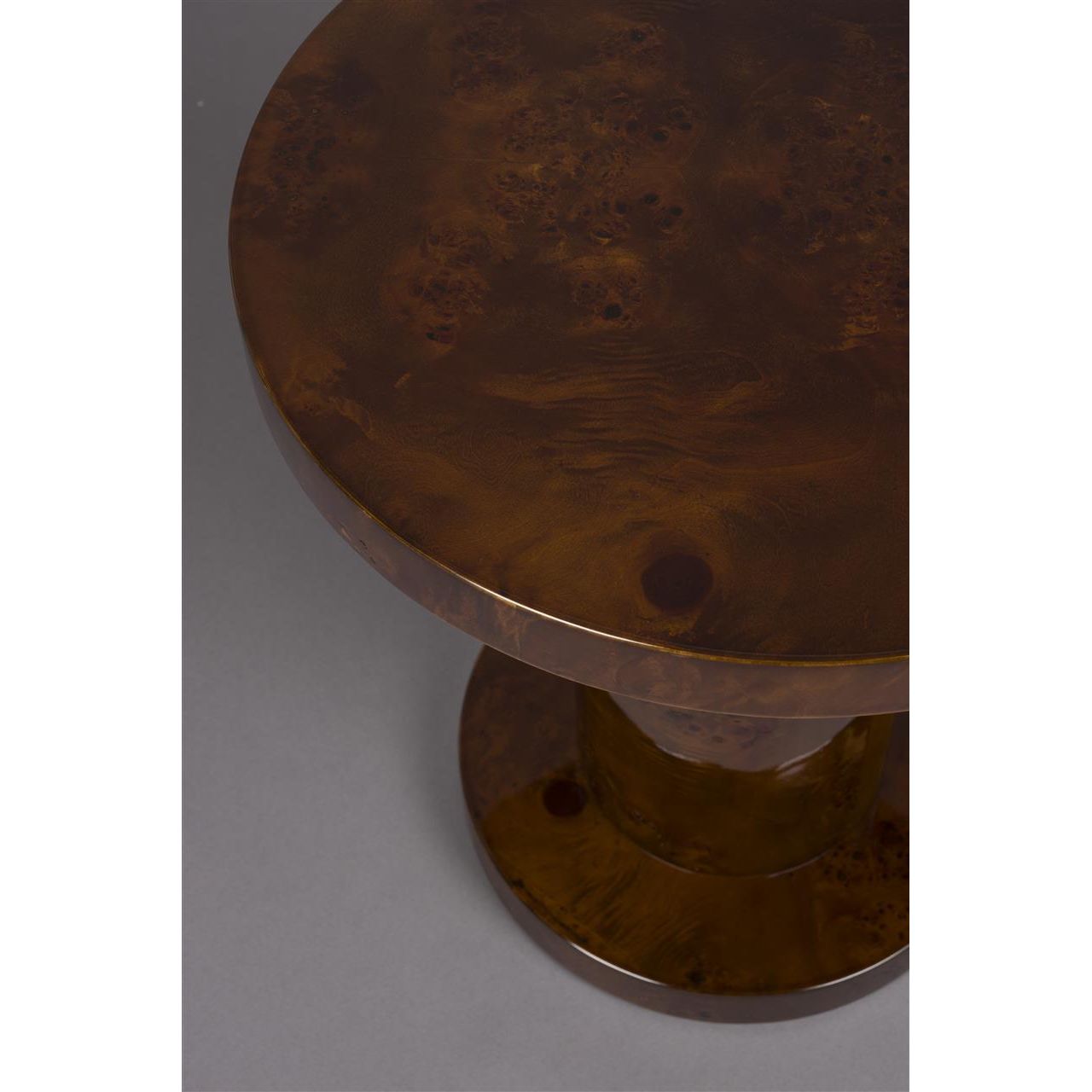 Sidetable quinn walnut