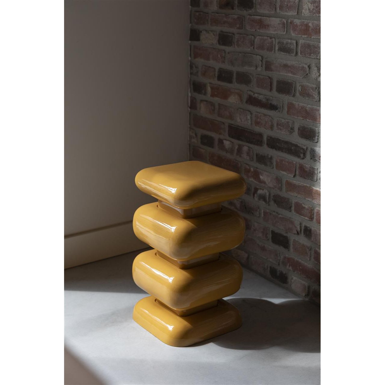 Poef stubby ochre yellow