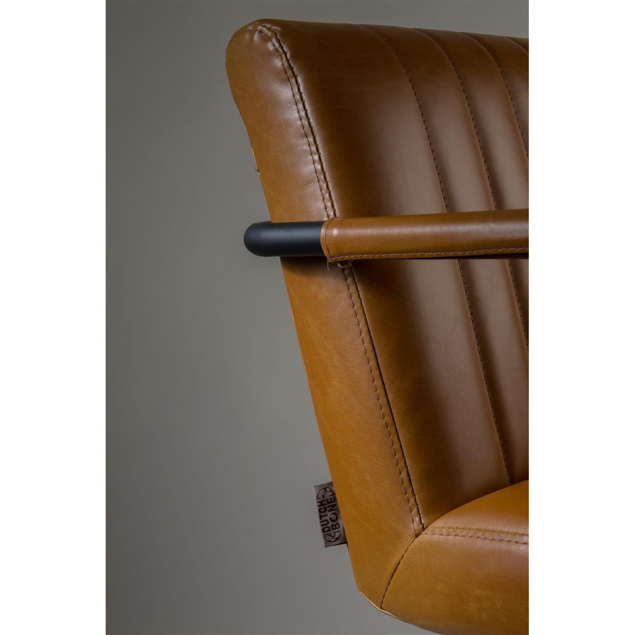 Armchair stitched cognac | 2 pieces