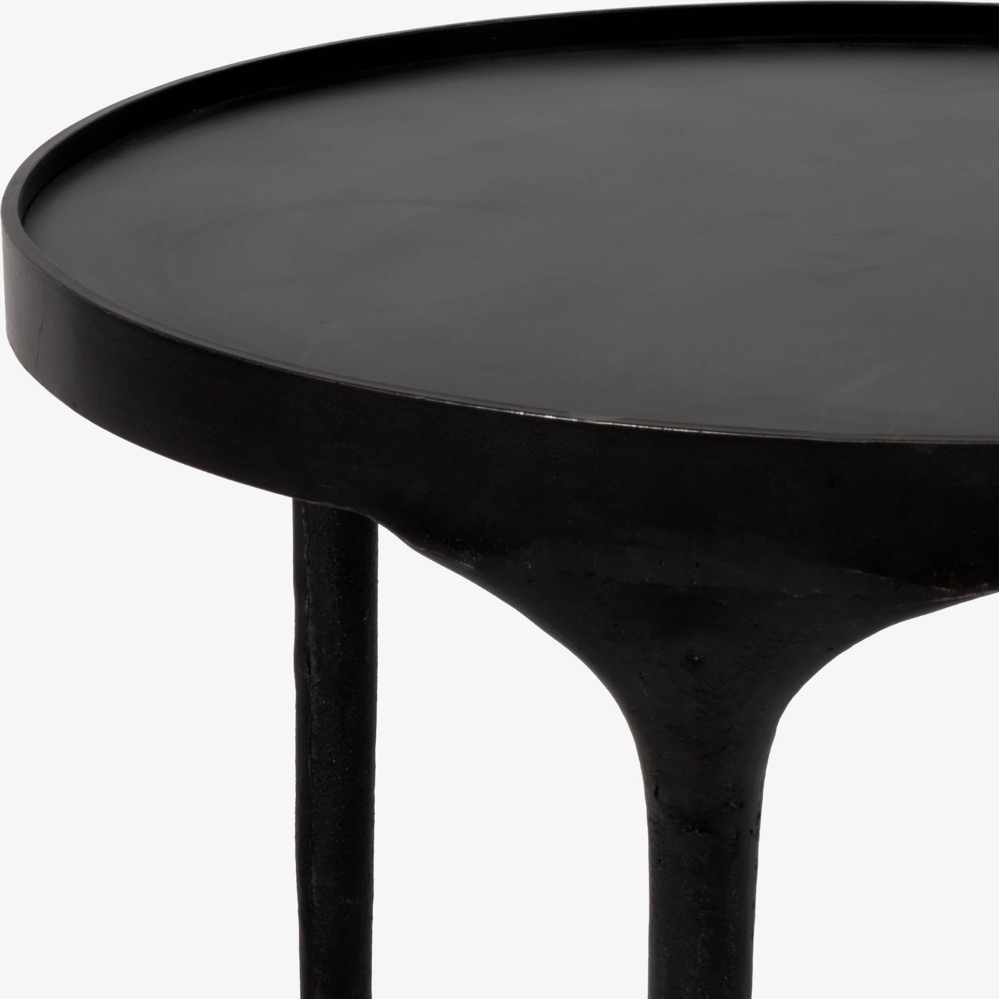 Dallas – small, black