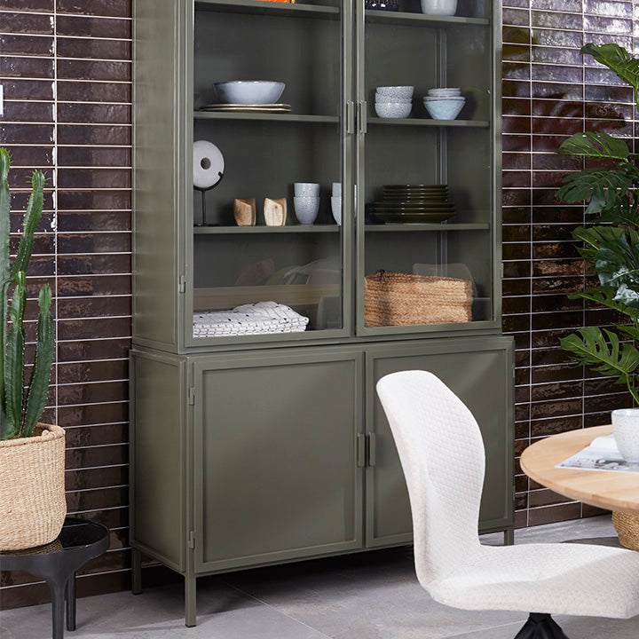 Vitrinekast garland – olive green