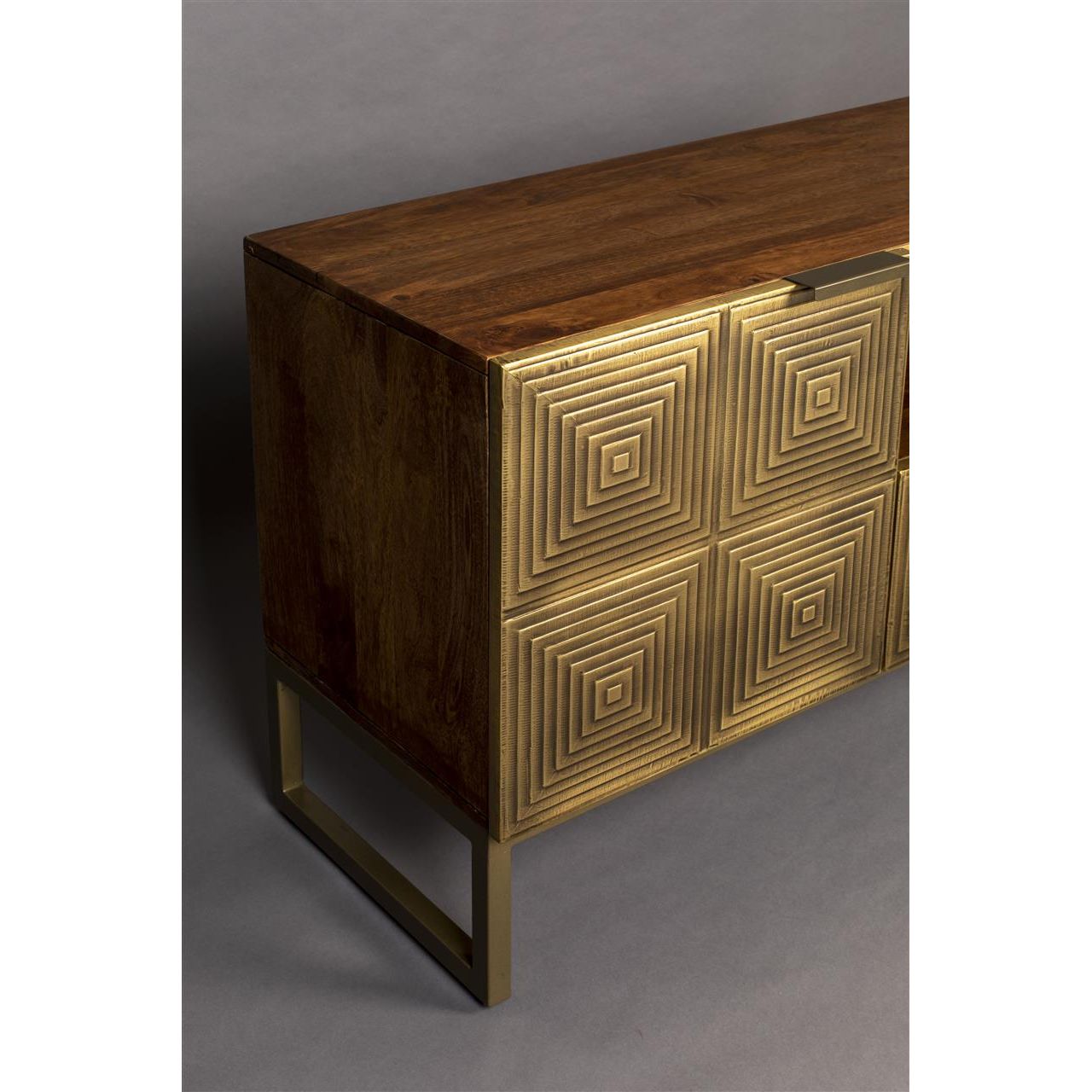 Sideboard volan