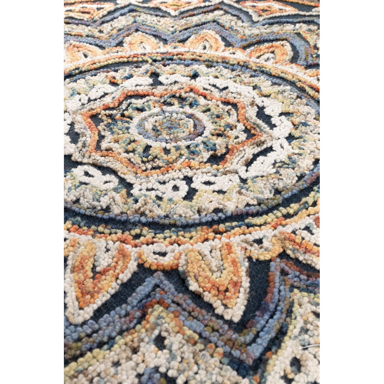 Carpet pix round 170'