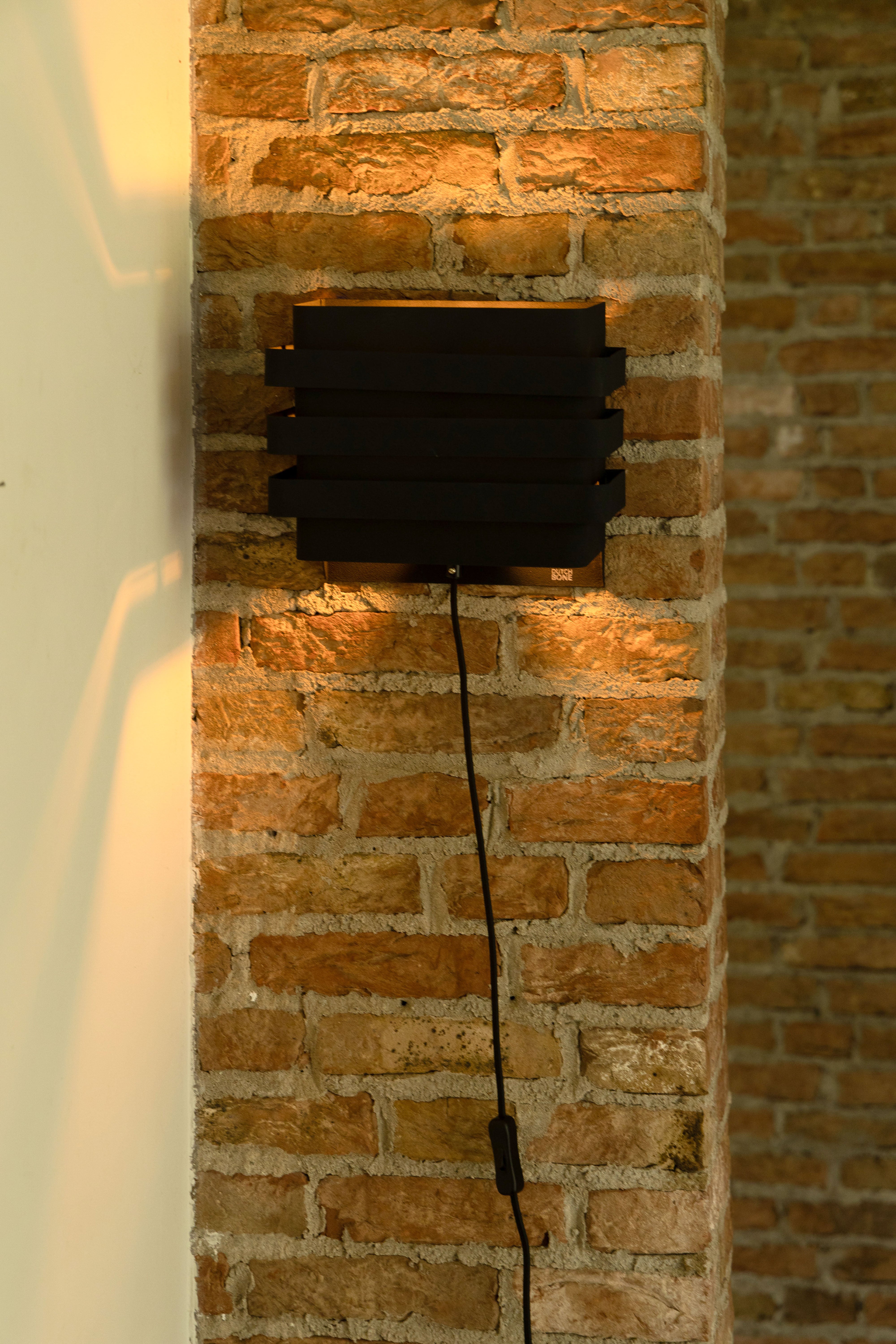 Wall lamp dumont black
