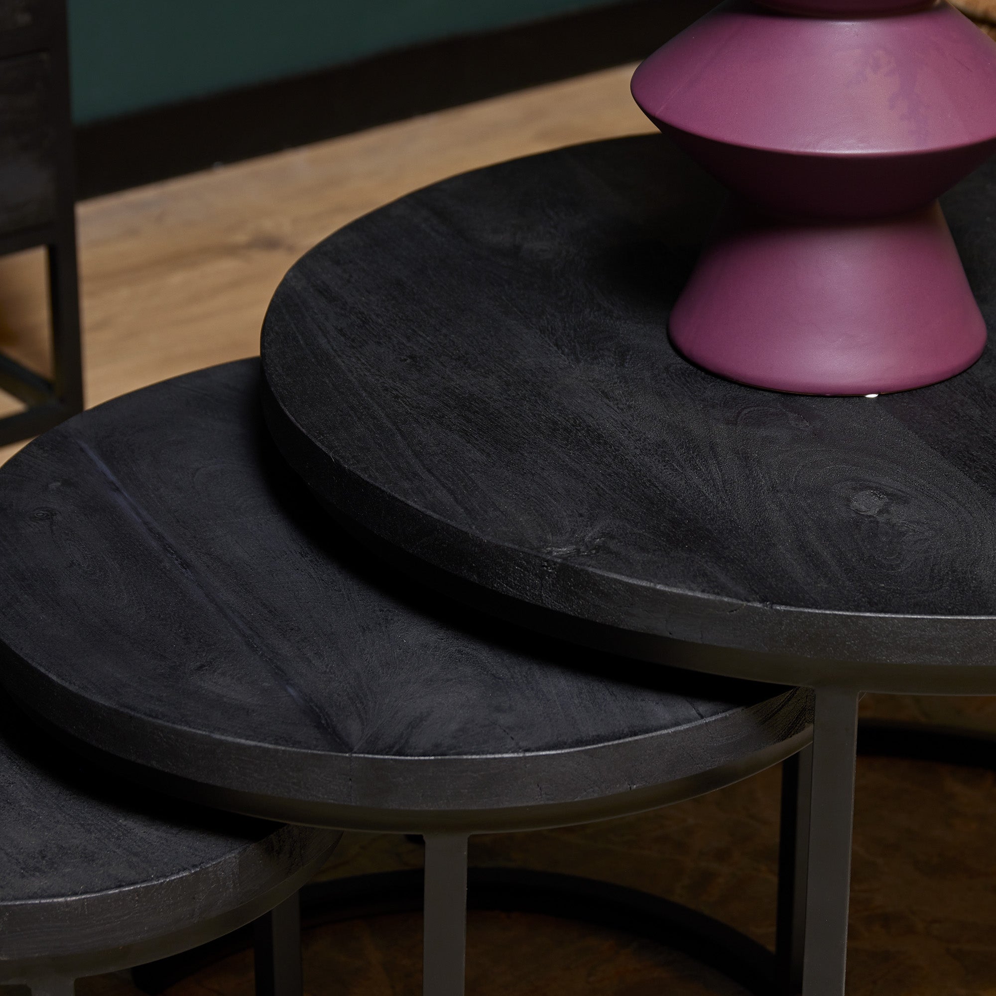 Coffee table black | New York | round | Mango wood | 38(h) x Ø70