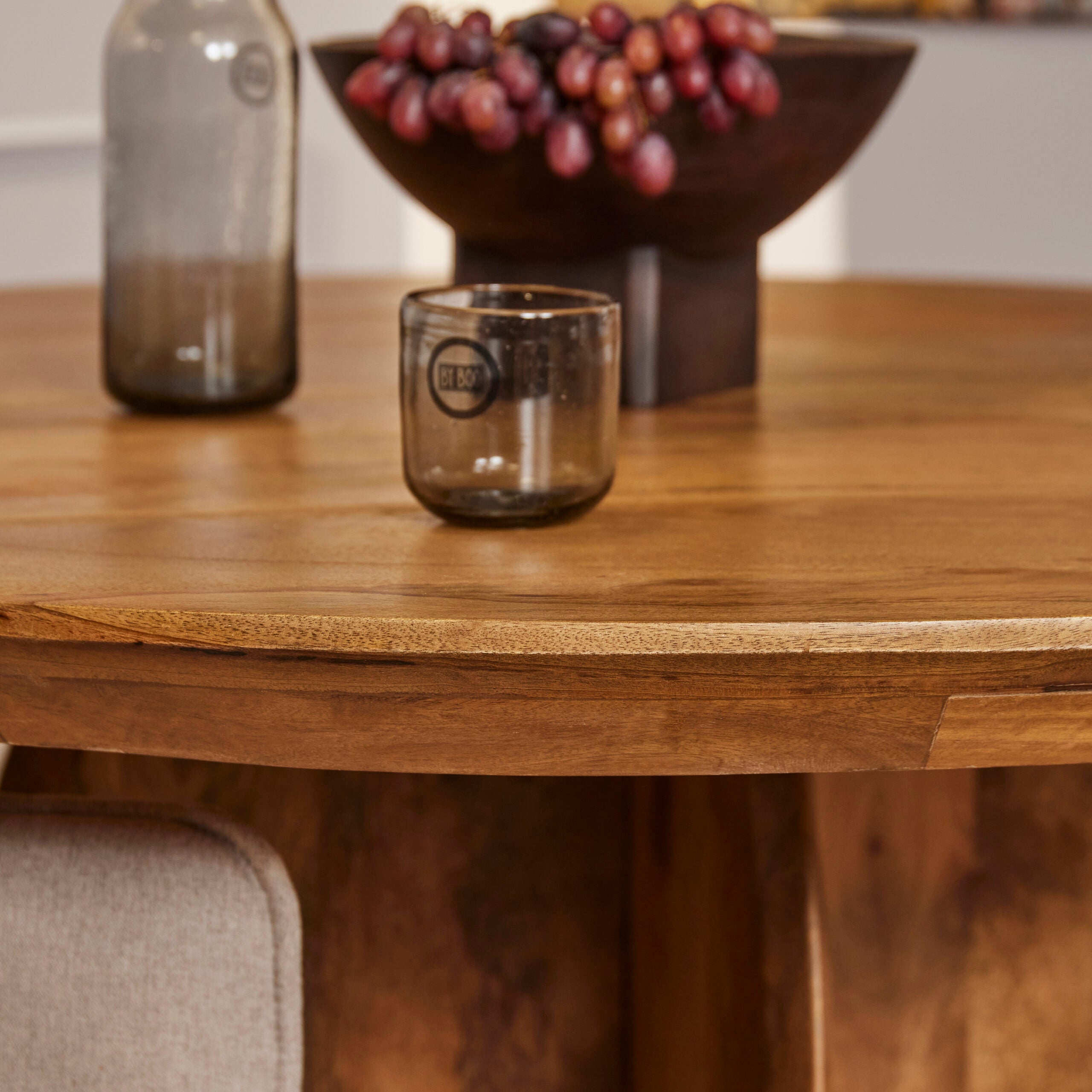 Dining room table Natural | round | 76(h) x 130 cm