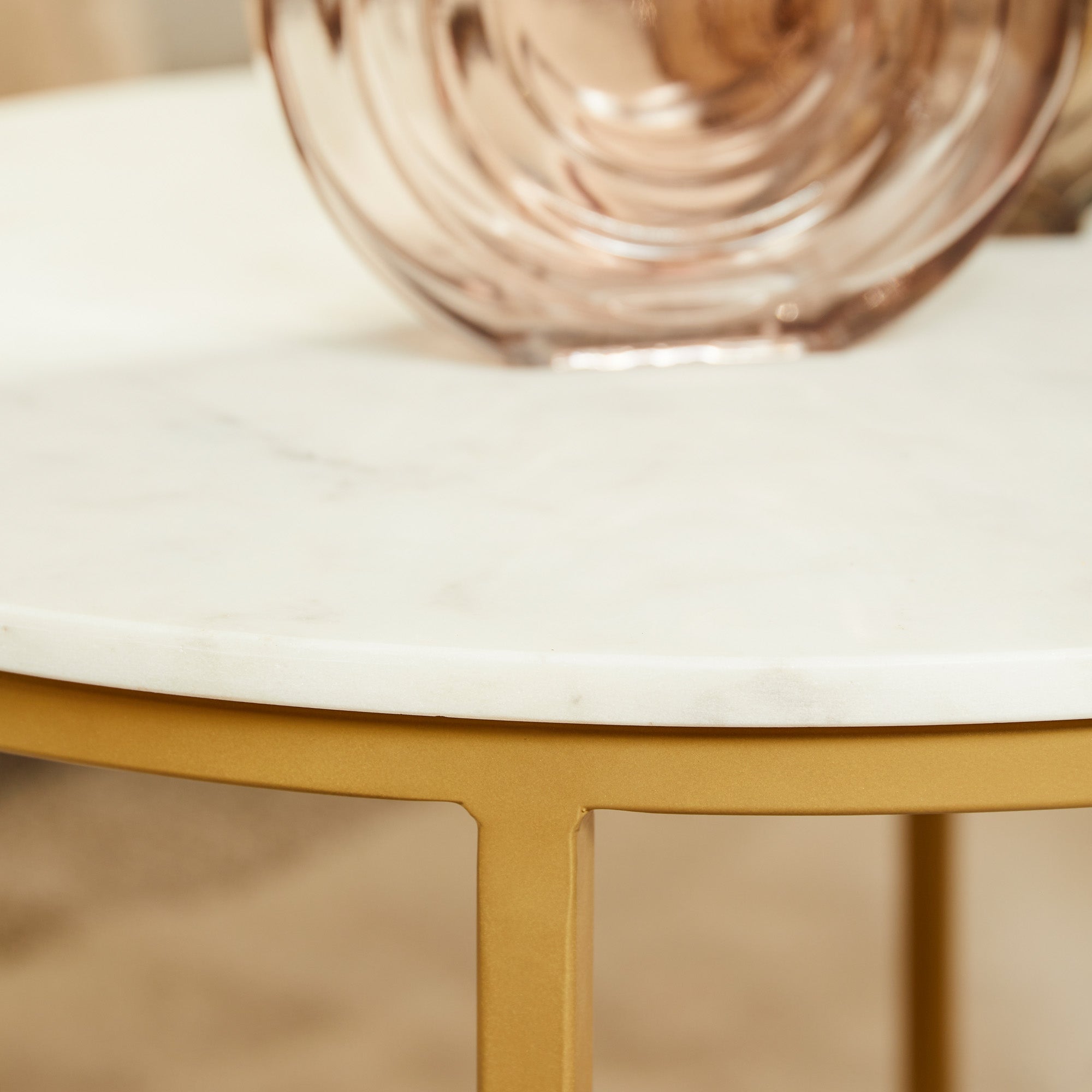 Coffee table Natural | round | Marble | 45(h) x : 7 cm