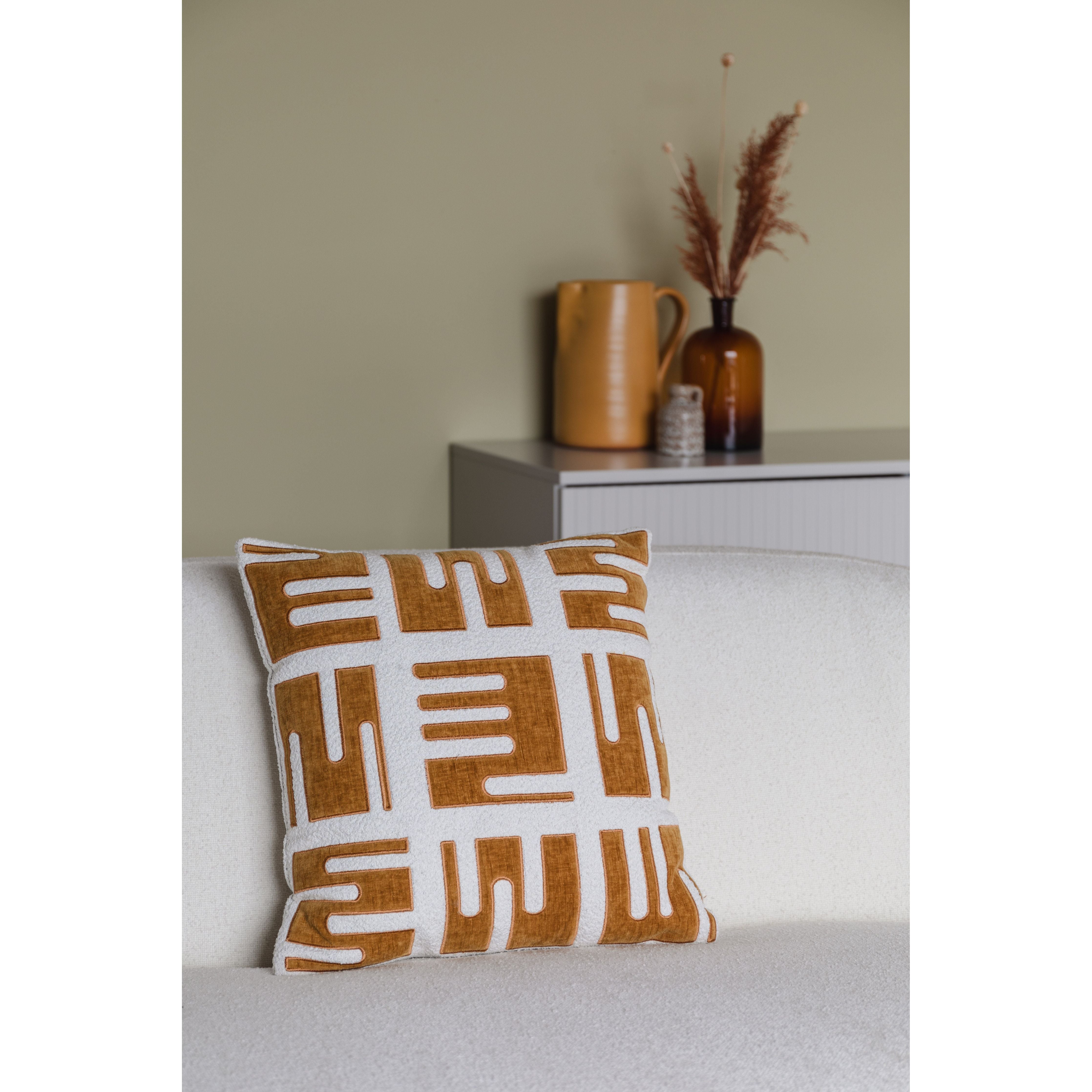 Cushion clyde yellow