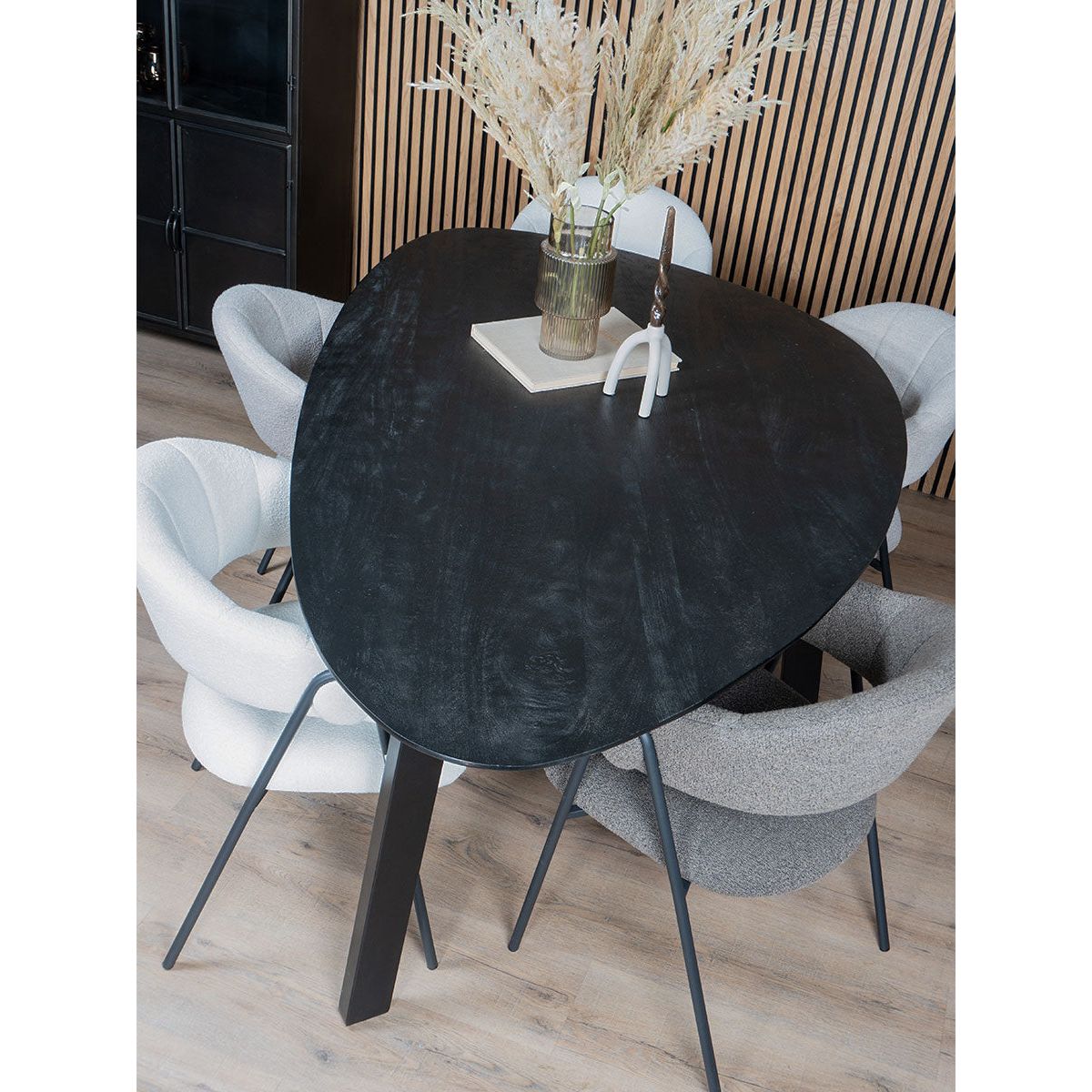 Eettafel Tinus Zwart Ovaal