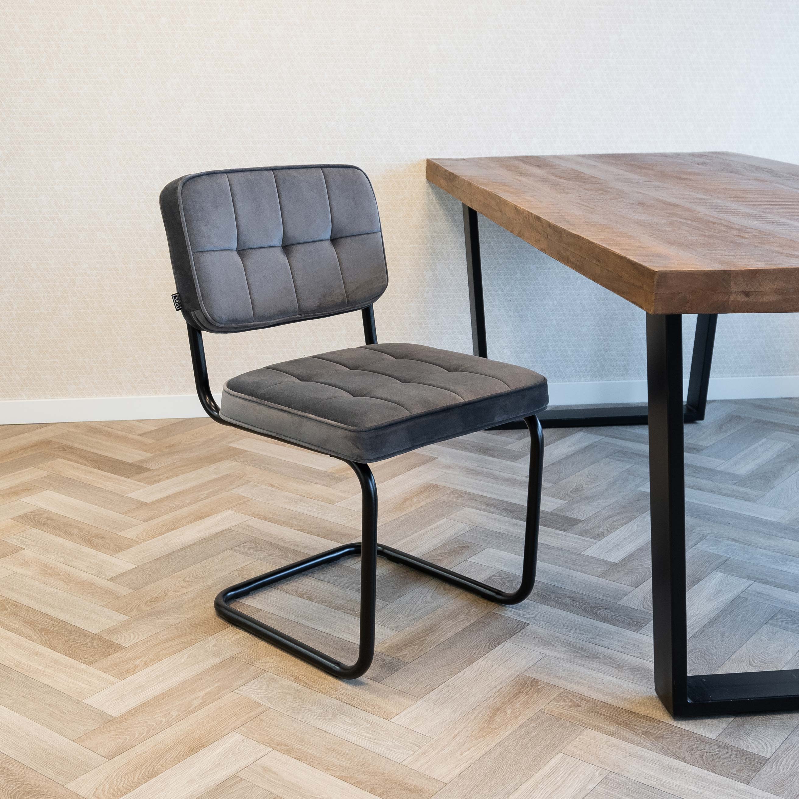 Kick eetkamerstoel Buisframe Ivy