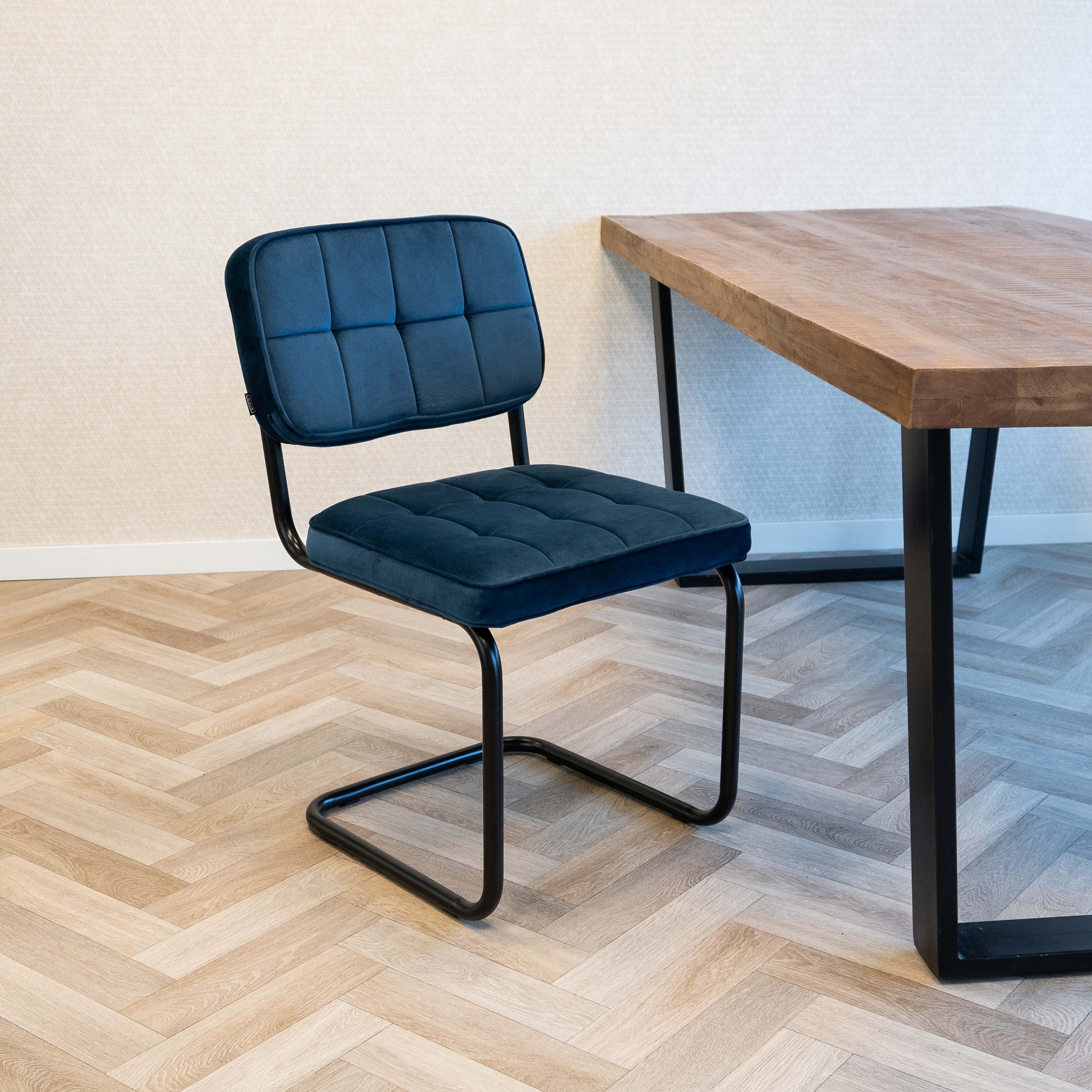 Kick eetkamerstoel Buisframe Ivy