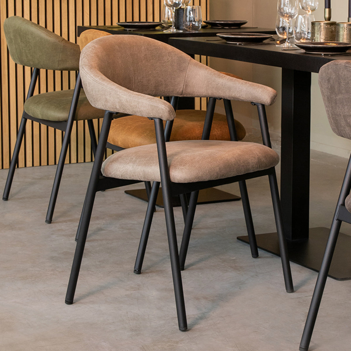 LABEL51 Eetkamerstoel Amaze - Taupe - Micro Suede - Zwart