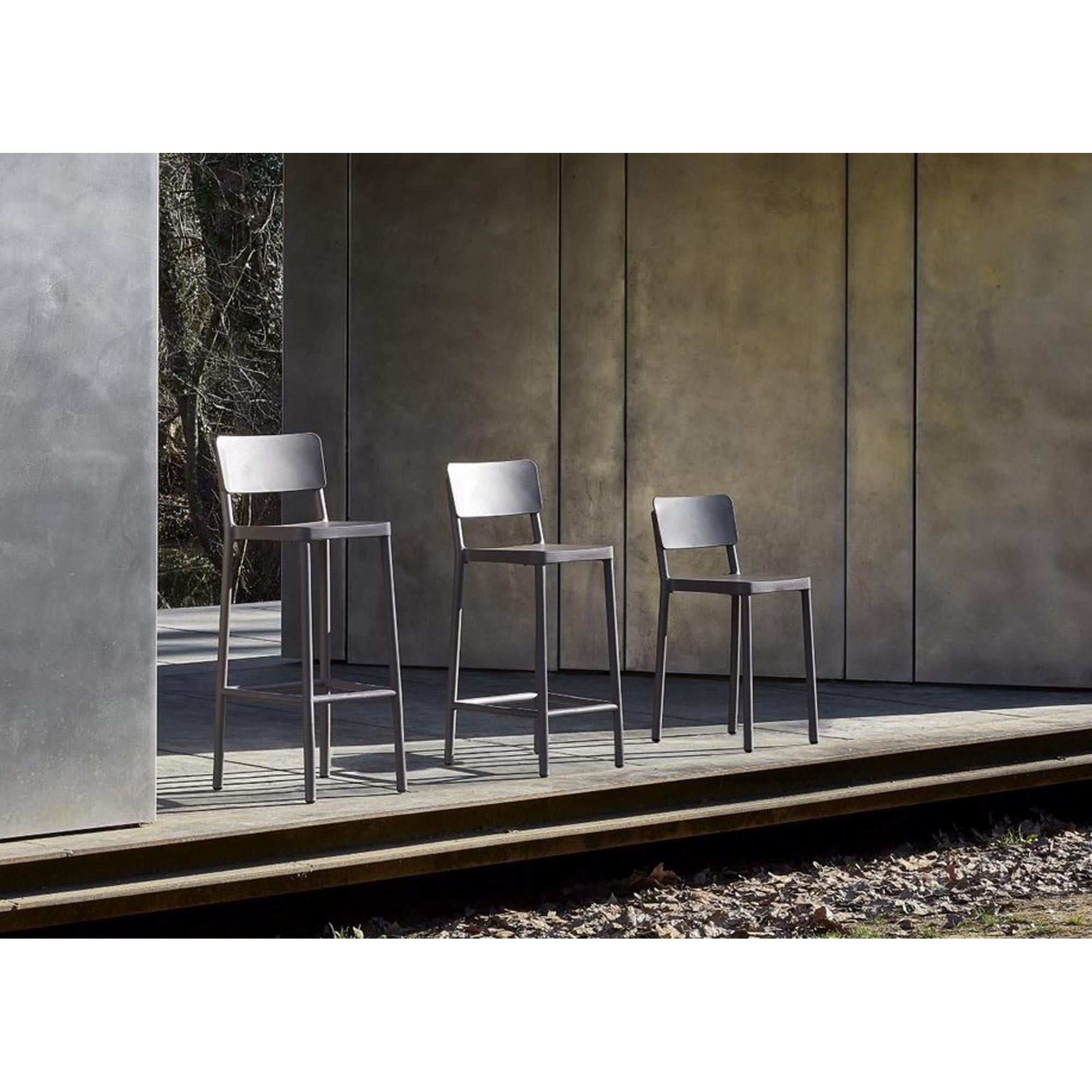 Resol lisboa medium stool inside, dark gray outside